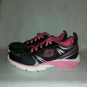 Skechers sneakers